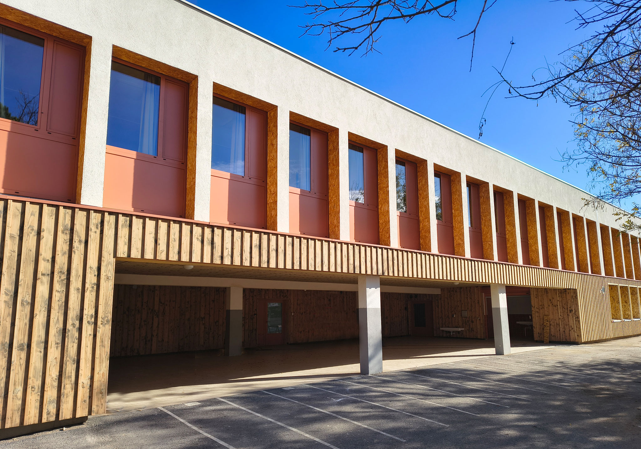 Façade rénovée de l’école élémentaire